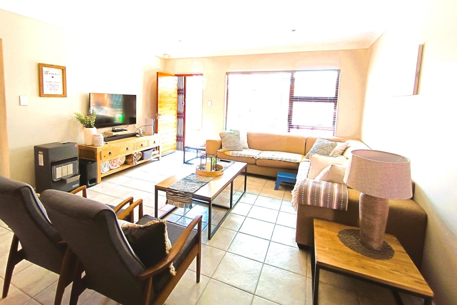 3 Bedroom Property for Sale in Langenhovenpark Free State